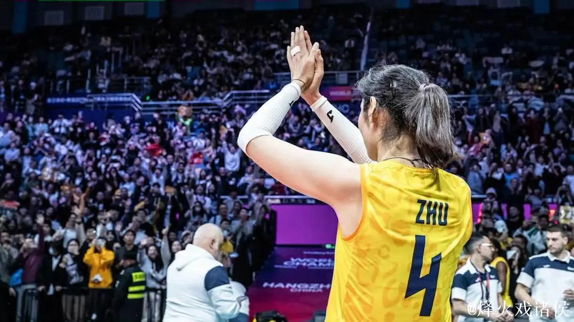 朱婷之后，中国女排主力开启留洋新篇，她比李盈莹更幸运