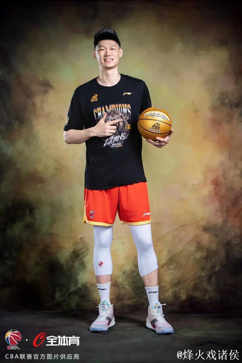 胡金秋12+5林秉圣15+5 浙江方兴渡击败新疆伊力特 胡金秋12+5林秉圣15+5 浙江方兴渡击败新疆伊力特